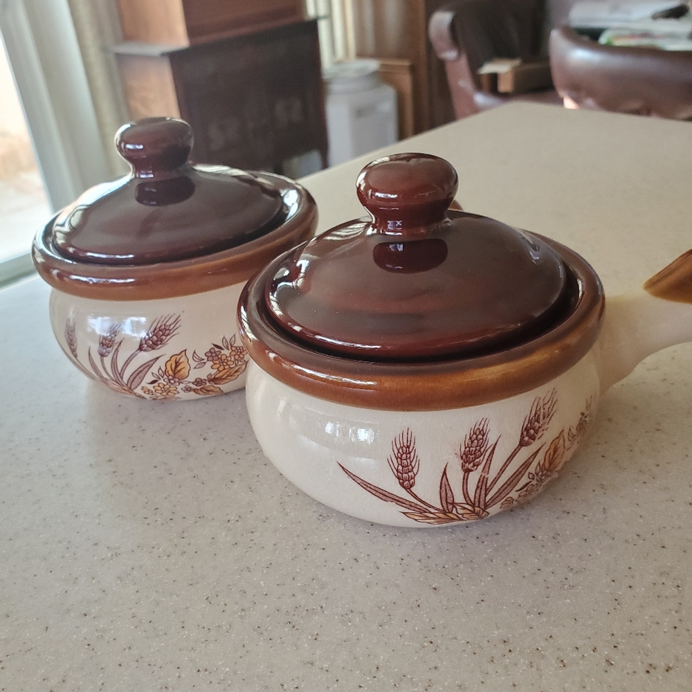 Set of 2 Vintage Country Wheat Harvest Stoneware Soup crocks